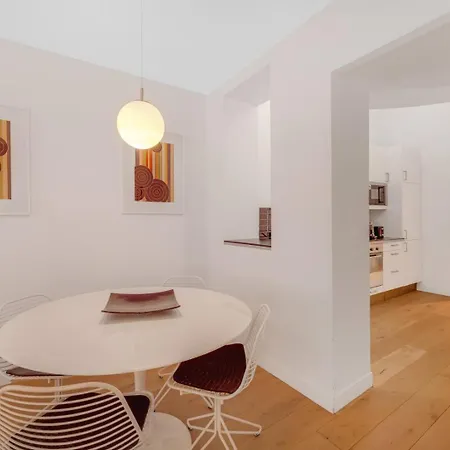 Hot District Faubourg Saint-Denis Apartment Paris Exterior photo